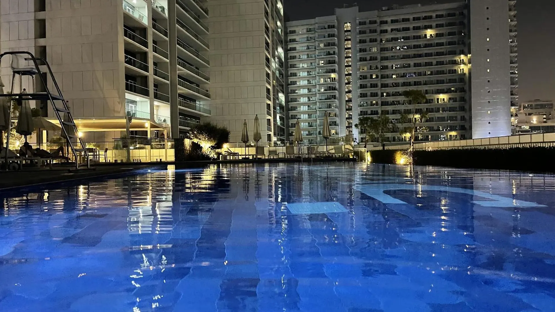 Stunning 2-Bedroom Business Bay Apartment With Burj Khalifa View & Huge Balcony Dubai