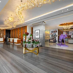 Radisson Blu Hotel, Waterfront Dubaj