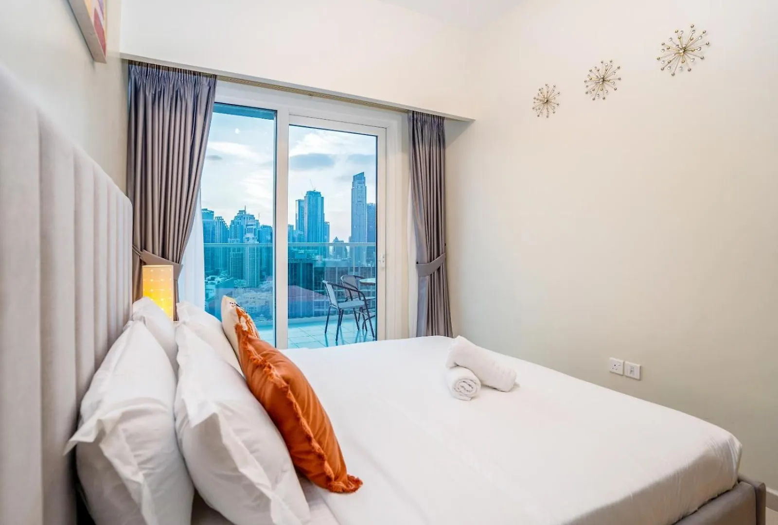 Stunning 2-Bedroom Business Bay Apartment With Burj Khalifa View & Huge Balcony Dubaj Spojené arabské emiráty